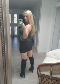 Проститутка Эля +7(981)266-85-01 с 3 размером груди предлагает профессиональные секс и интим услуги возле метро Парнас в городе Санкте-Петербург - фото 5